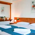 Daphne Club Отель 3*