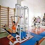 Отель Daphne Club