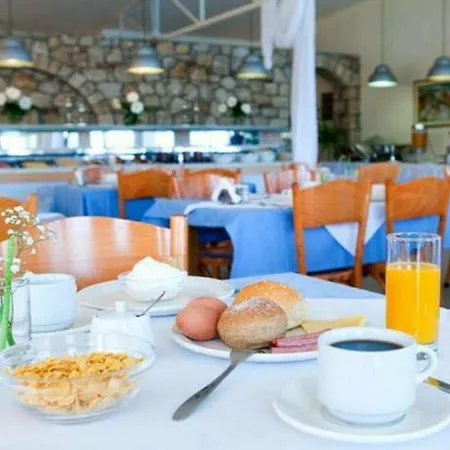 Hotel Daphne Club