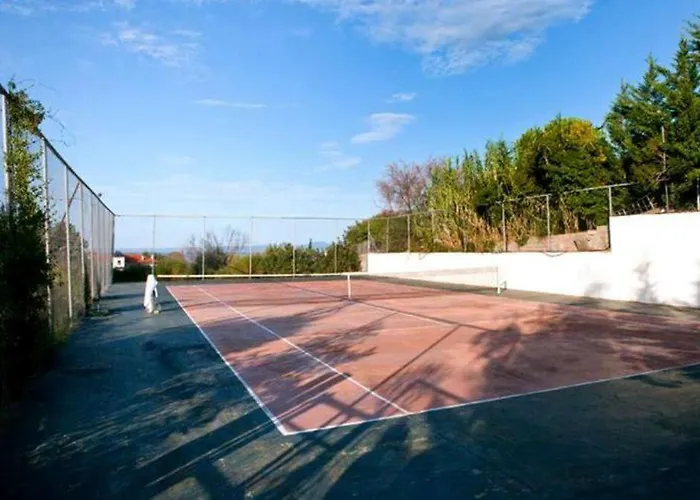 Daphne Club Hotel 3*