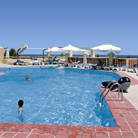 Daphne Club 3*