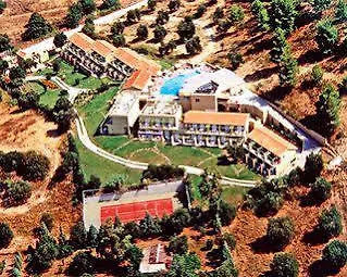 فندق Daphne Club 3*