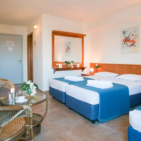 Daphne Club Hotel 3*