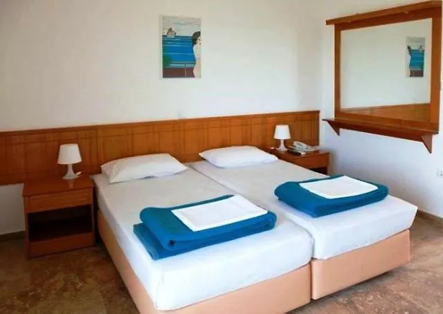 Daphne Club Hotel